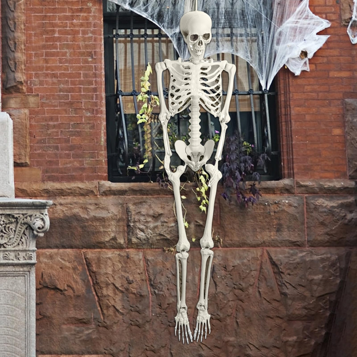 Life Size Poseable Skeleton H762618