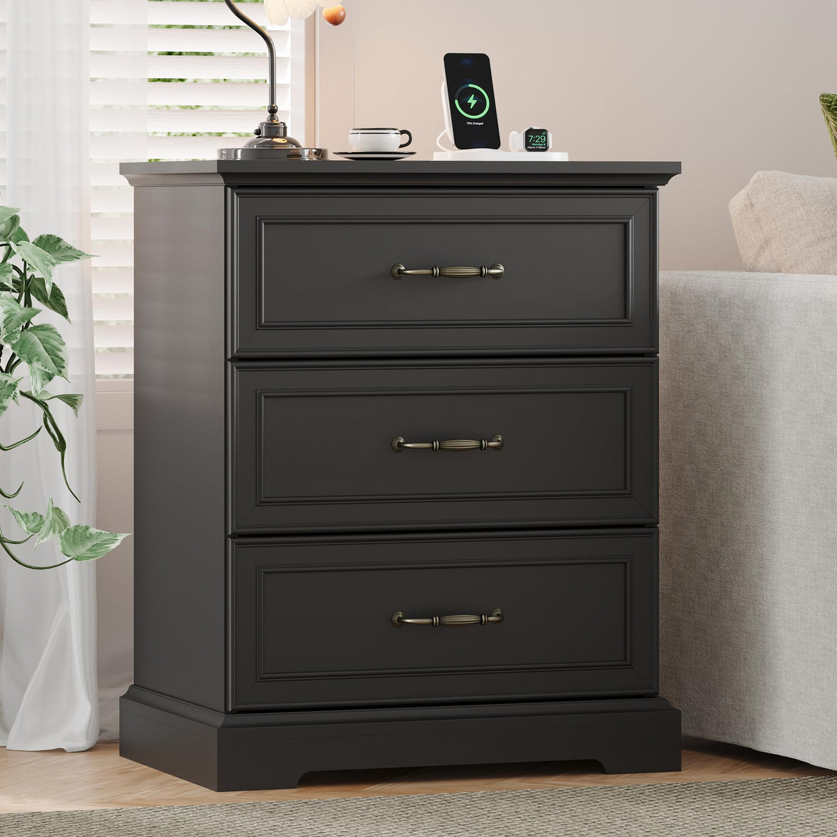 Black 3 Drawer Wood Dresser H949